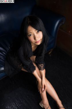 一女多男3根一起进去